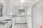 Photo - 635 1/2 Burnside Ave