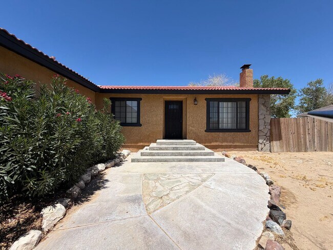 Photo - Beautiful 3 Bedroom House Located on Calico Lake