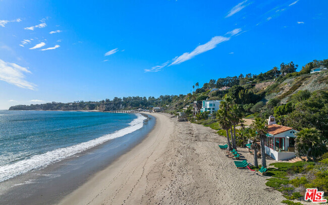 Building Photo - 27856 Pacific Coast Hwy Rental