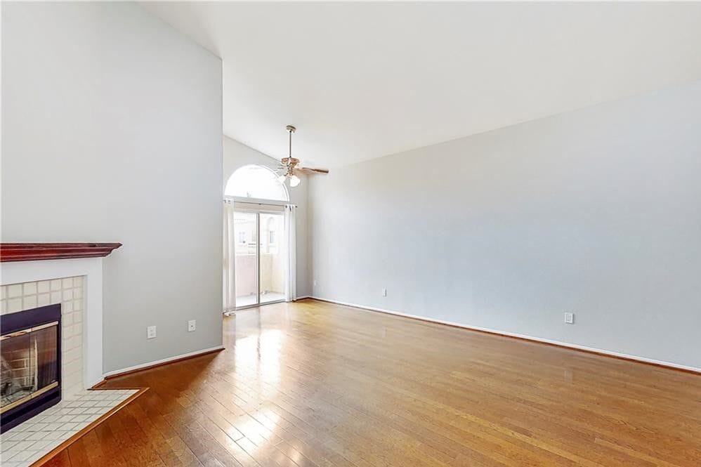 Photo - 25120 Steinbeck Ave