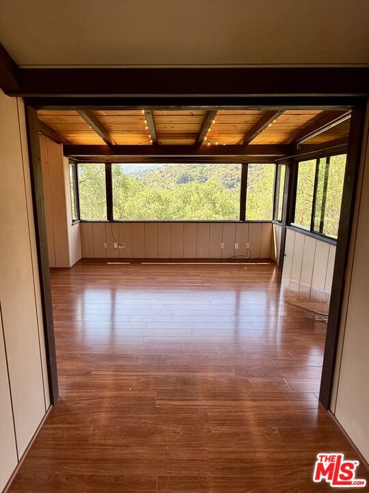 Photo - 713 Robinson Rd