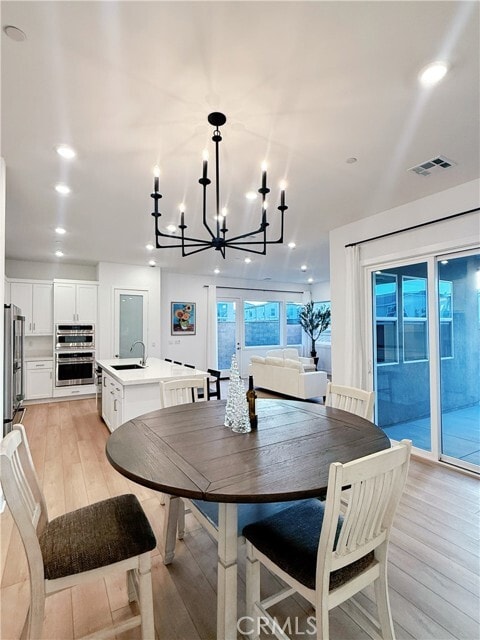 Building Photo - 422 Clipper