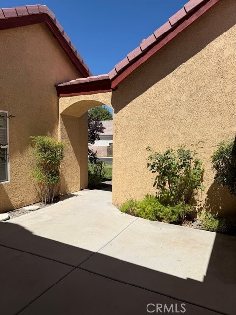 Building Photo - 11236 Country Club Dr