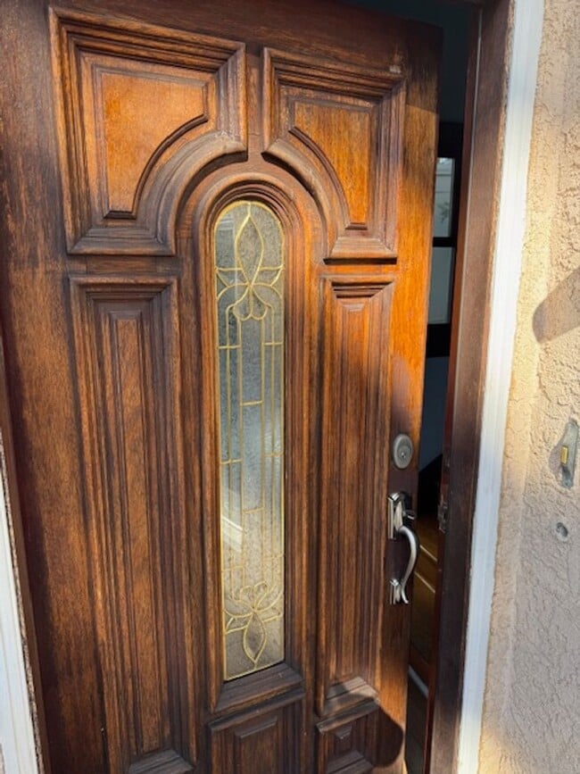 Photo - DE SOTO 2727-2729 Unit 2727