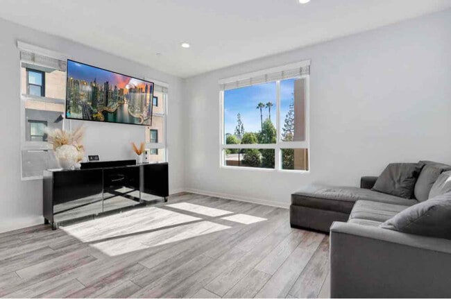 Photo - 2884 N Glassell St