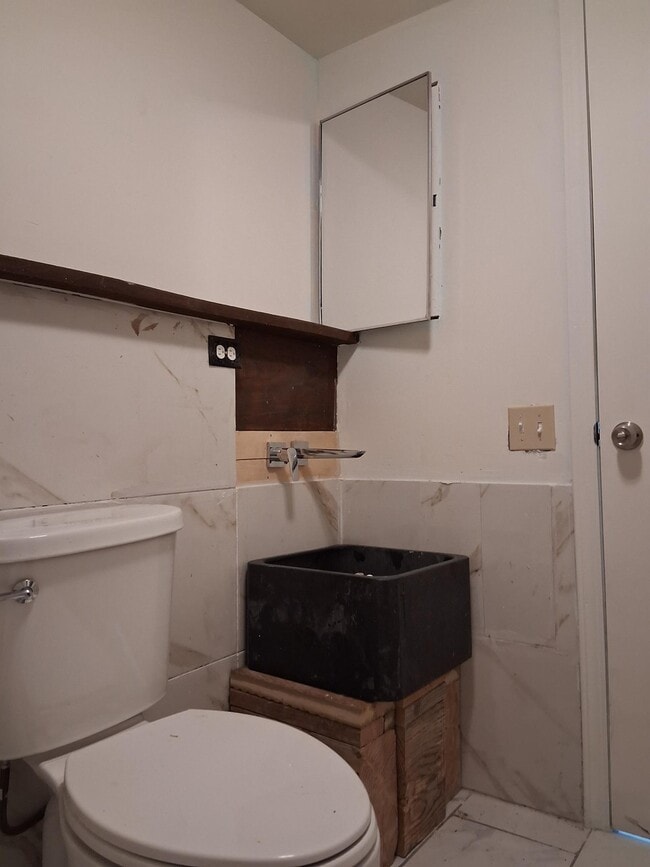 Bathroom - 10525 Clarkson Rd