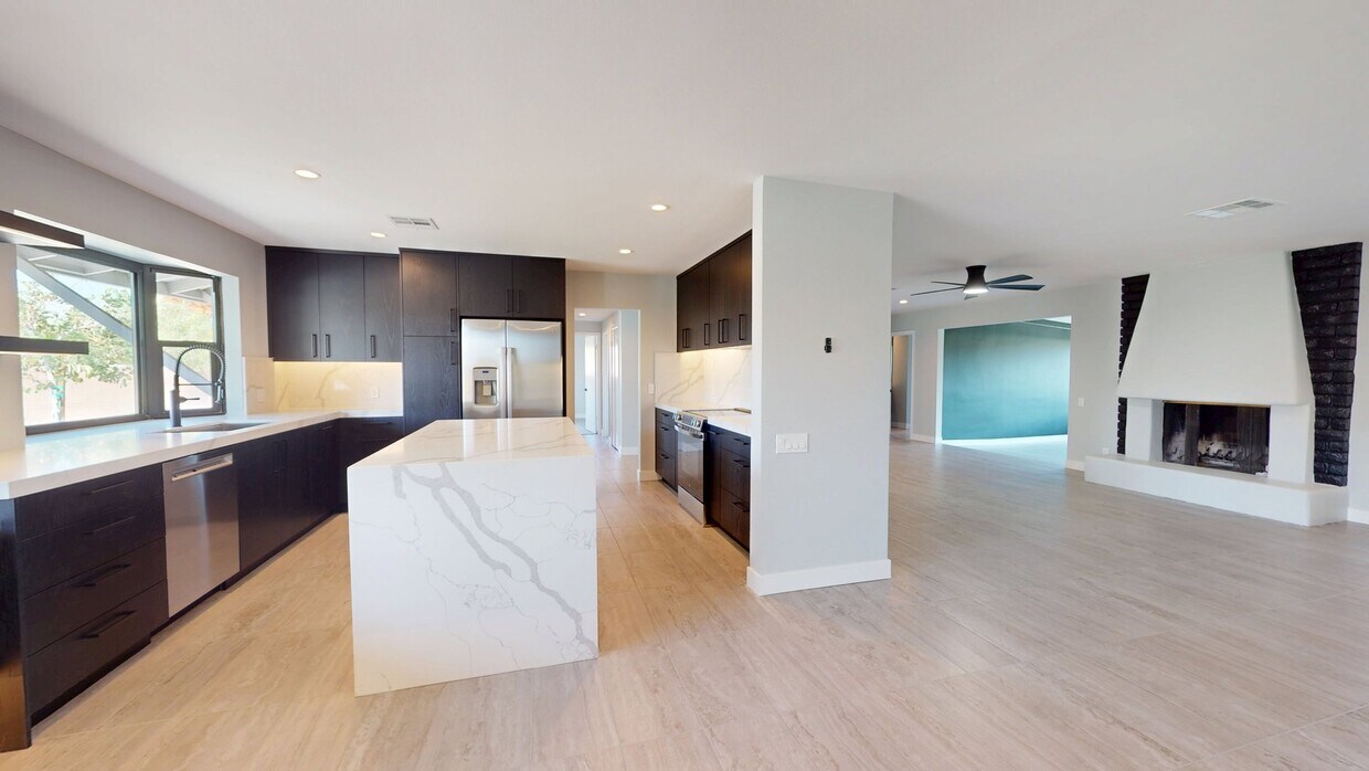 3D Tour - 79869 Hummingbird Ln House
