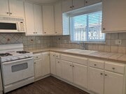 Photo - Lakewood Manor Apartment Homes