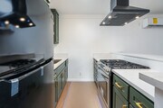 1BR, 1BA - 635SF - Kitchen - 5819 Carlton Way Apartments
