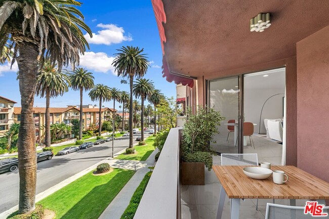 Photo - 1745 Camino Palmero St Condo Unit 439