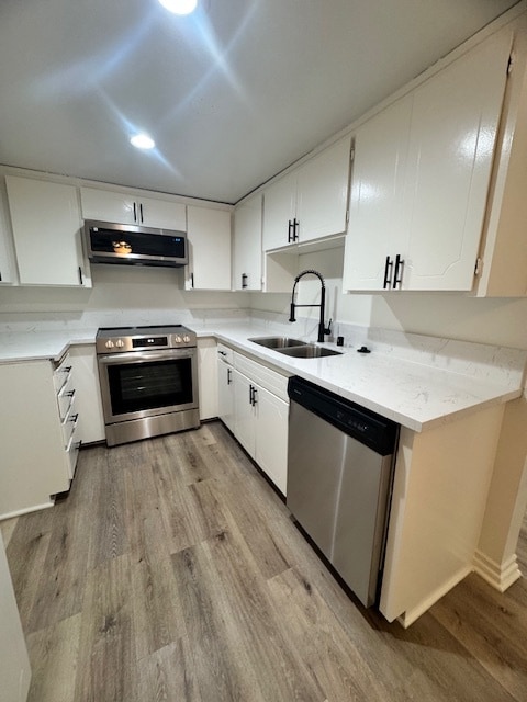 2 bedroom kitchen - Sun Harbour Apartments