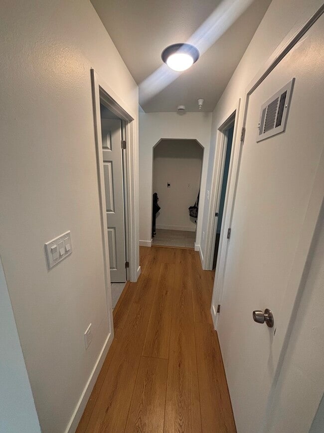 Photo - 127 W 93rd St