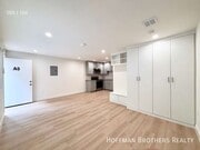 Photo - 6738 Independence Ave Unit A3