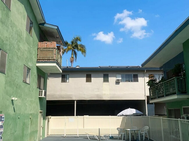 Photo - 11936 Burbank Blvd