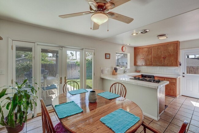 Photo - 3126 Wendell Way