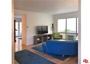 Photo - 1145 Larrabee St Unit 3