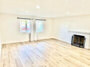 Photo - 2121 Mignon Way
