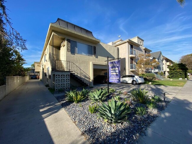 Photo - 3365 Keystone Av Unit 2