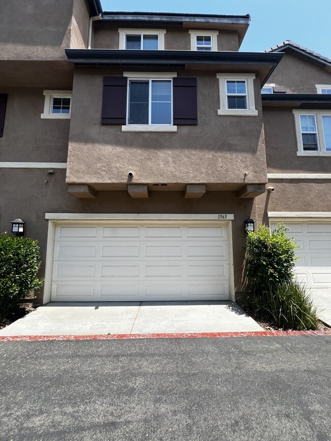 Building Photo - 1563 Hackberry Pl Rental
