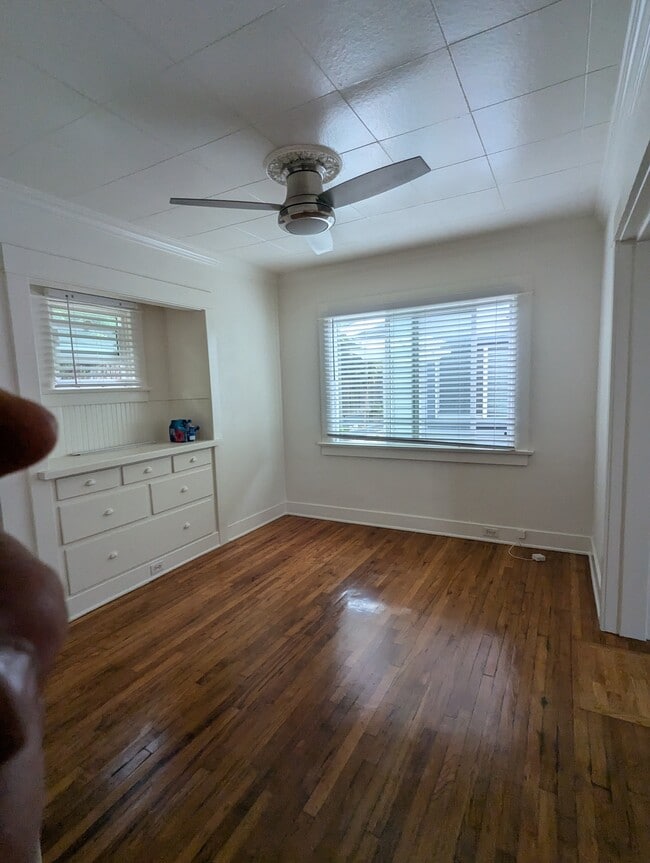 Photo - 794 W 38th St Unit C