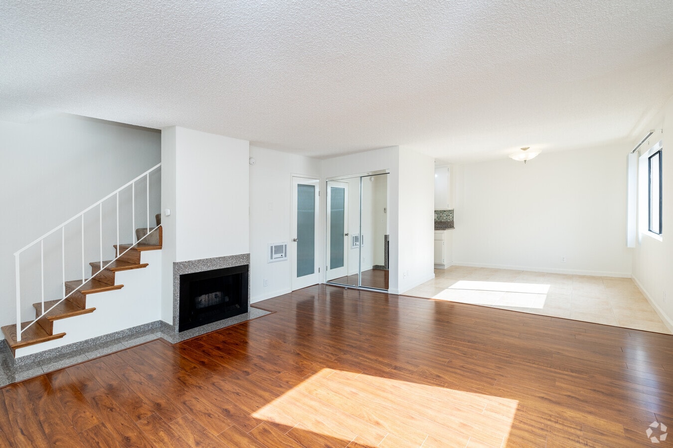 Living Area 2BR, 1 1/12 BA 2 story Townhouse style - 950SF - 3669 Westwood