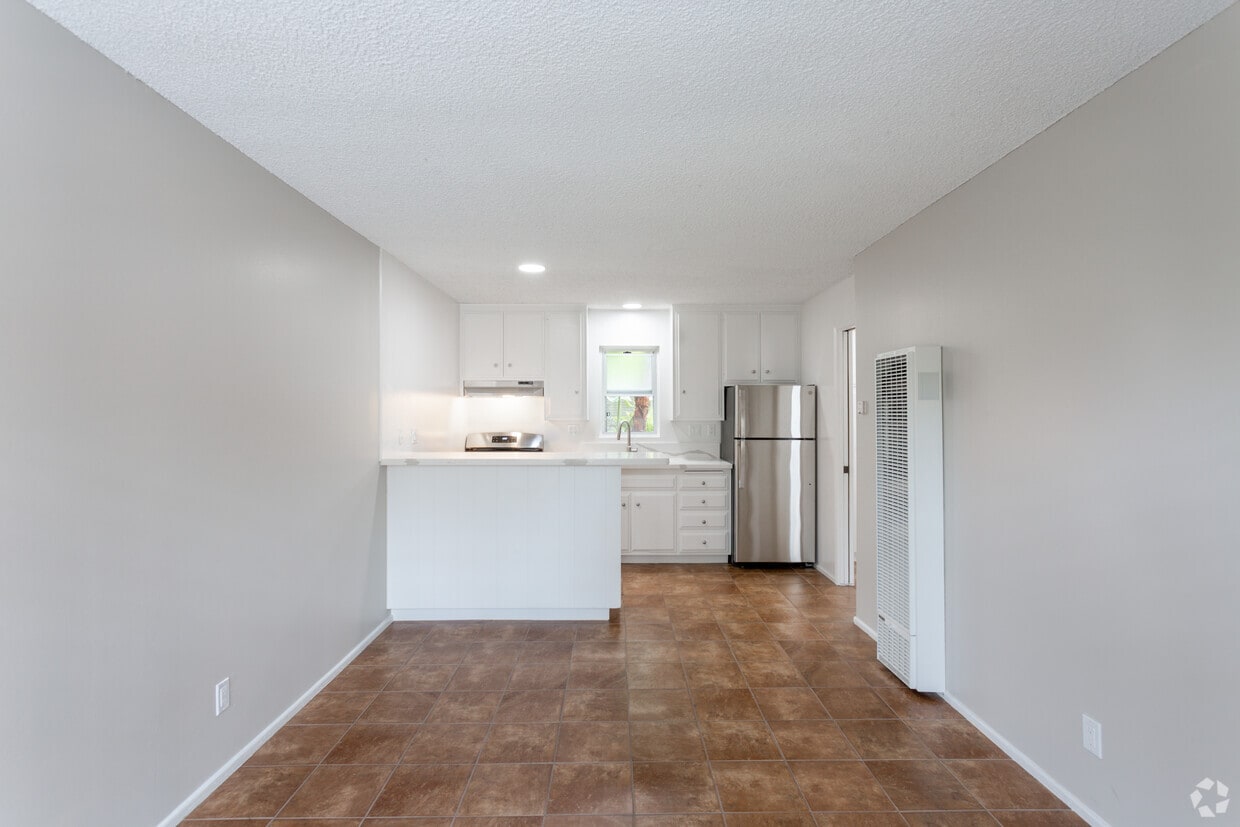 3D Tour - San Clemente Beachwalk