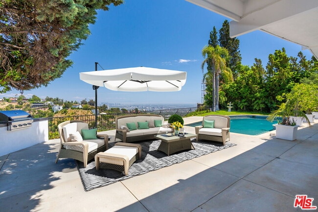 Building Photo - 1622 Tower Grove Dr