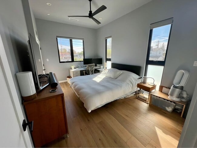 Bedroom - 11044 Aletta Ave