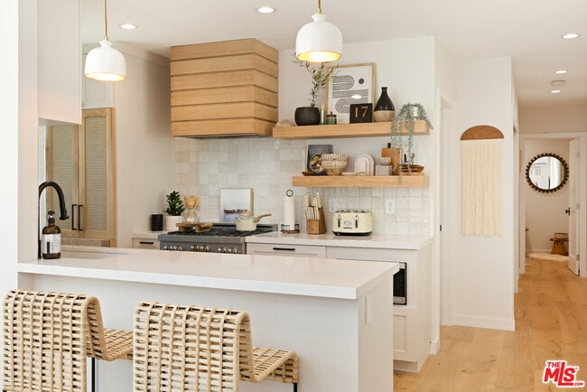 Photo - 17 Sunset Ave Unit 1