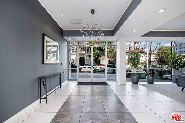 Photo - 453 S Kenmore Ave Unit 403