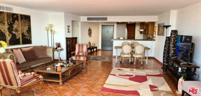 Photo - 4335 Marina City Dr Unit 340