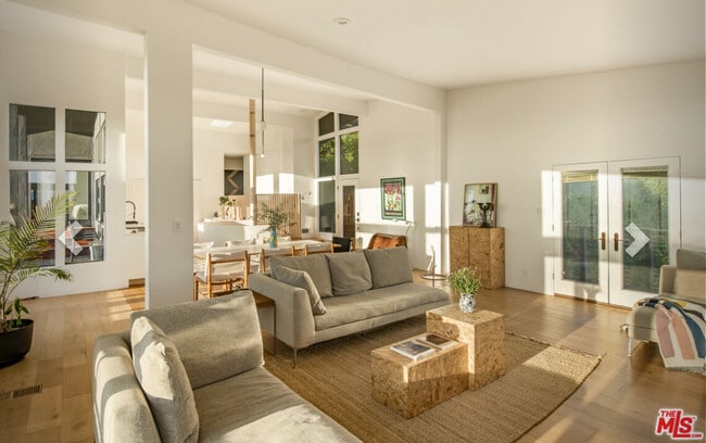 Photo - 21960 Cereza Way