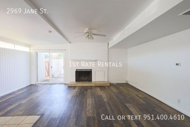 Photo - 2969 Jane St