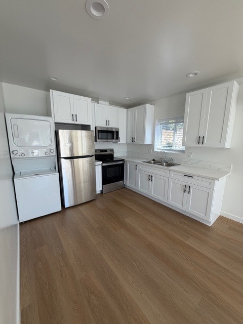 Building Photo - 174 Bethune Way