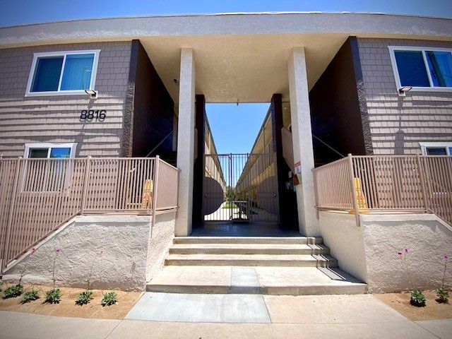 Photo - 8816 Laurel Canyon Blvd Apartment