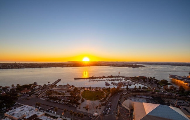 Photo - 700 W Harbor Dr