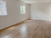 Large living room - 1154 Cypress Ave Unit 1/2
