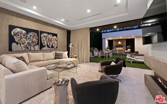 Building Photo - 523 N Harper Ave