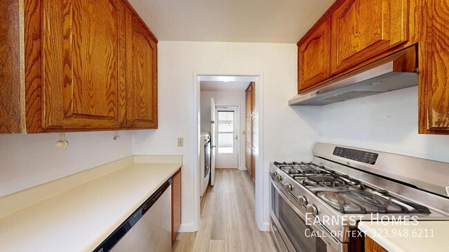 Photo - 13950 Garber St