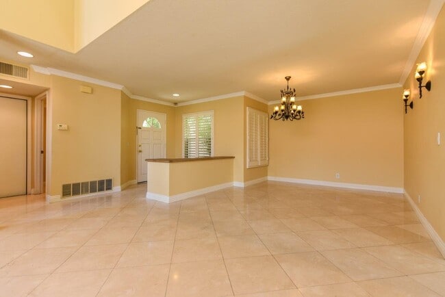 Photo - 9 Las Cruces