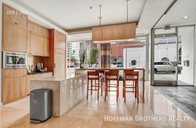 Photo - 1168 S Barrington Ave Unit 210