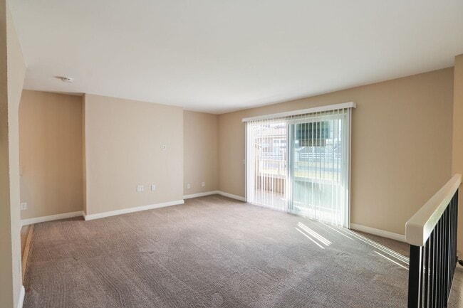 Photo - 989 W Imperial Hwy