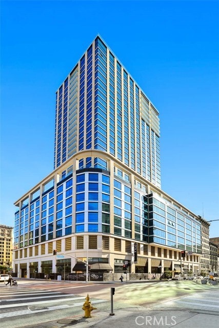 Building Photo - 400 S Broadway Unit 505