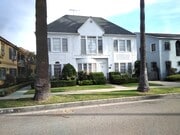 MAIN FLOOR SIDE APT - 442 S Palm Dr Apartments Unit 442 C