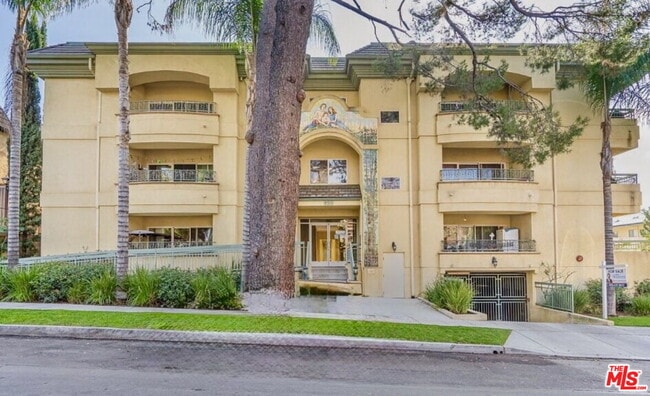 Photo - 620 E Palm Ave Unit 204