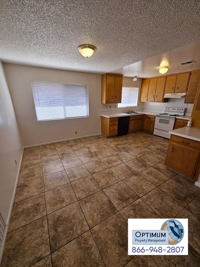 Building Photo - 15740 Serrano Rd Unit 1