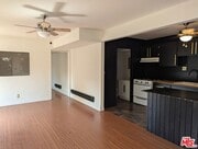 Photo - 1323 N Olive Dr