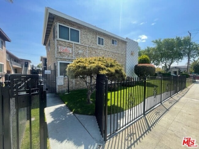 Building Photo - 628 S Osage Ave Rental