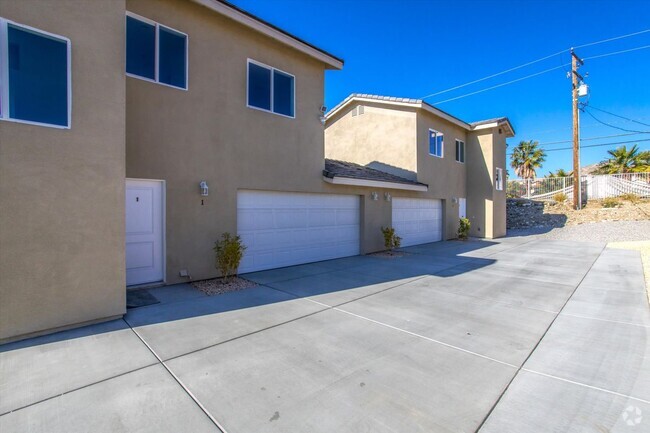 Building Photo - 22688 7th St Rental