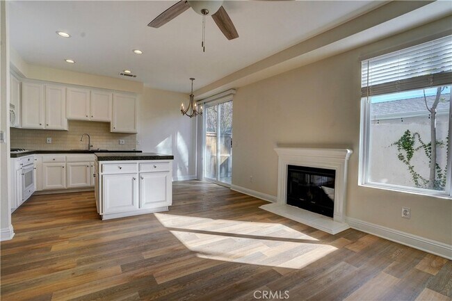 Photo - 7124 N Farralone Ave Unit 110